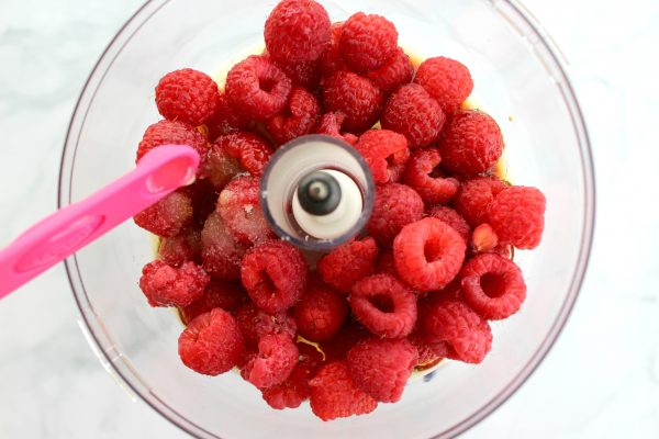 Summer-Berry-Salad-Raspberry-Vinaigrette-5