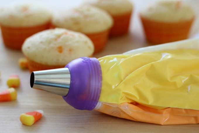 candy-corn-cupcakes-icing