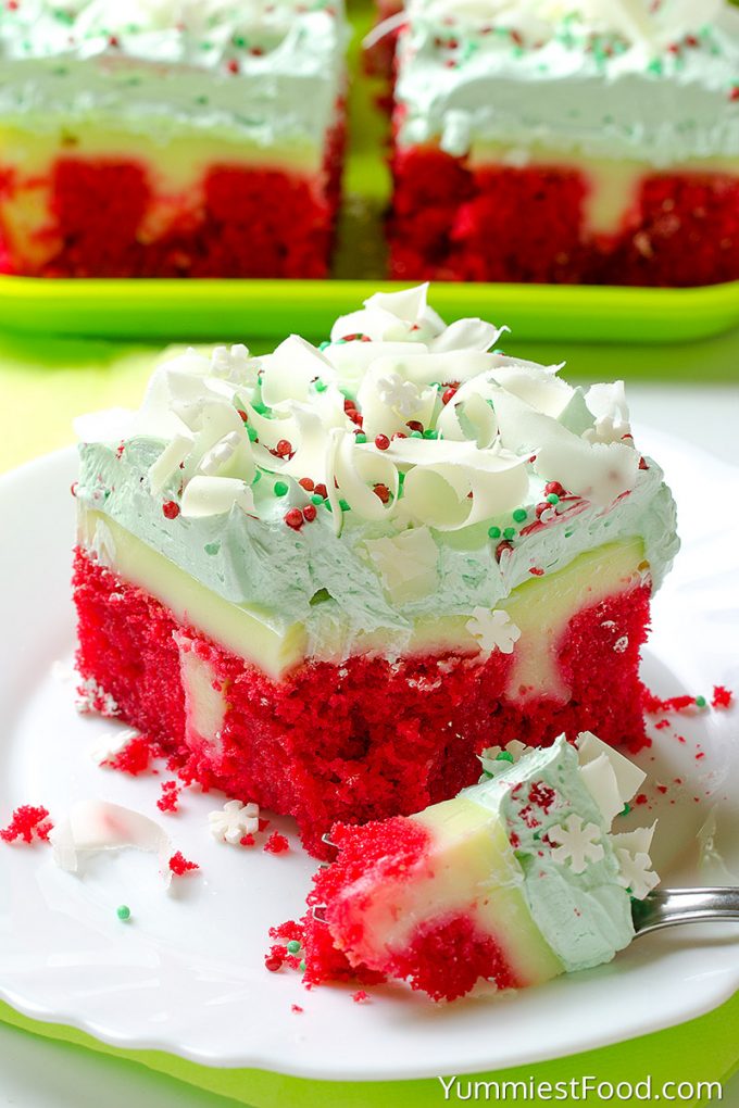 Christmas Poke Cake : 15 Christmas Desserts That Are Almost Too Pretty To Eat ... - I know the christmas holiday is over.