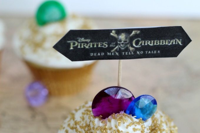 Pirates Of The Caribbean cupcakes aren't complete without a flag