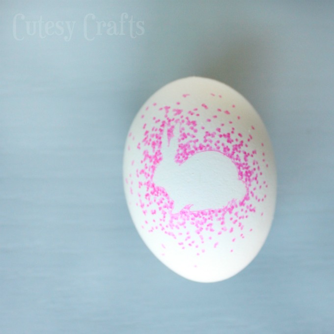 Speckled silhouette Easter egg ideas