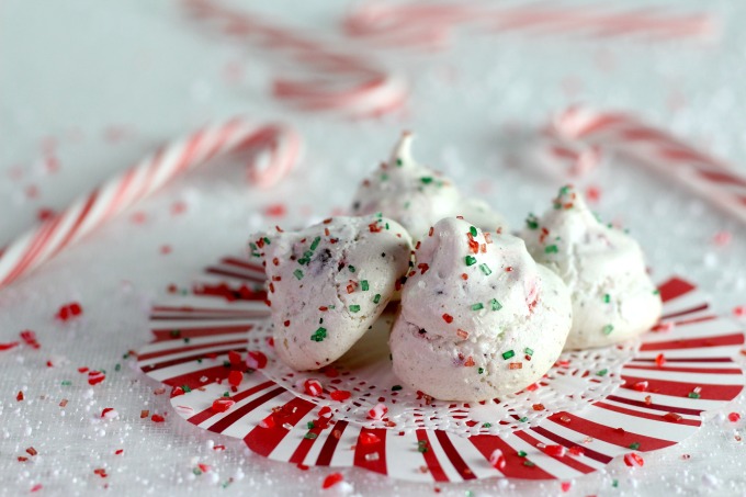 If you don't have peppermint sprinkles, any Christmas colored sprinkles will work.