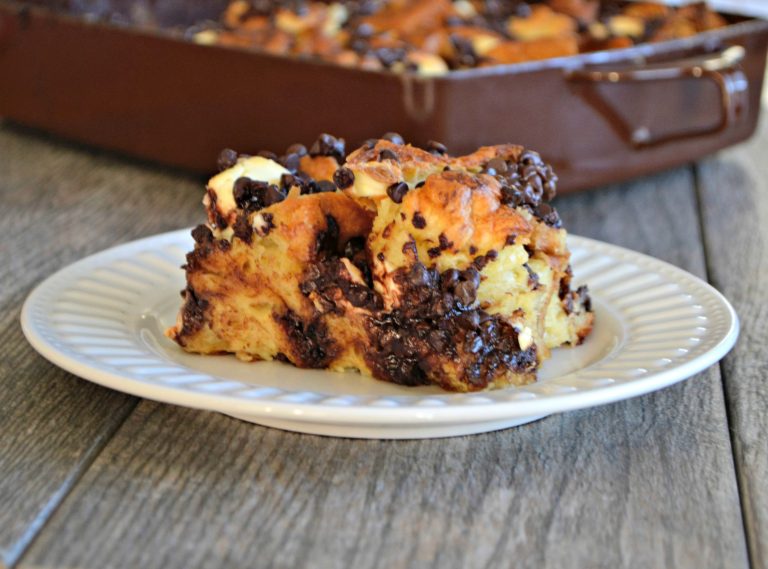Breakfast casseroles - Chocolate Croissant Baked French Toast