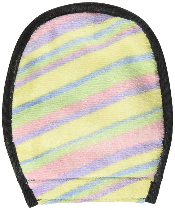 This sand mitt may just turn out to be one of your favorite beach accessories