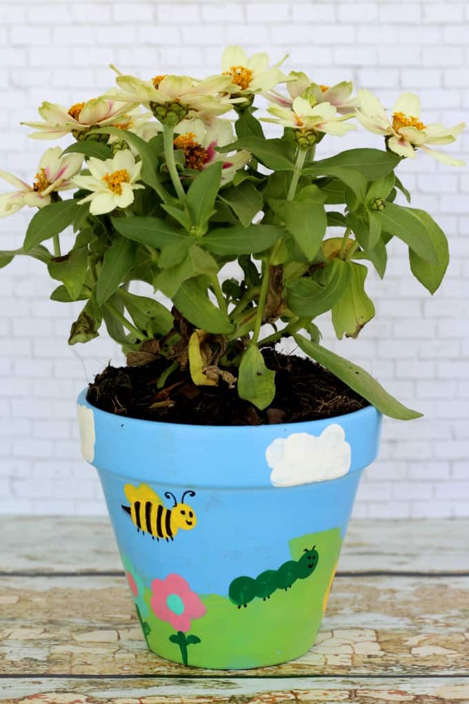From butterflies to bumblebees, there's no end to the flower pot painting ideas you can come up with