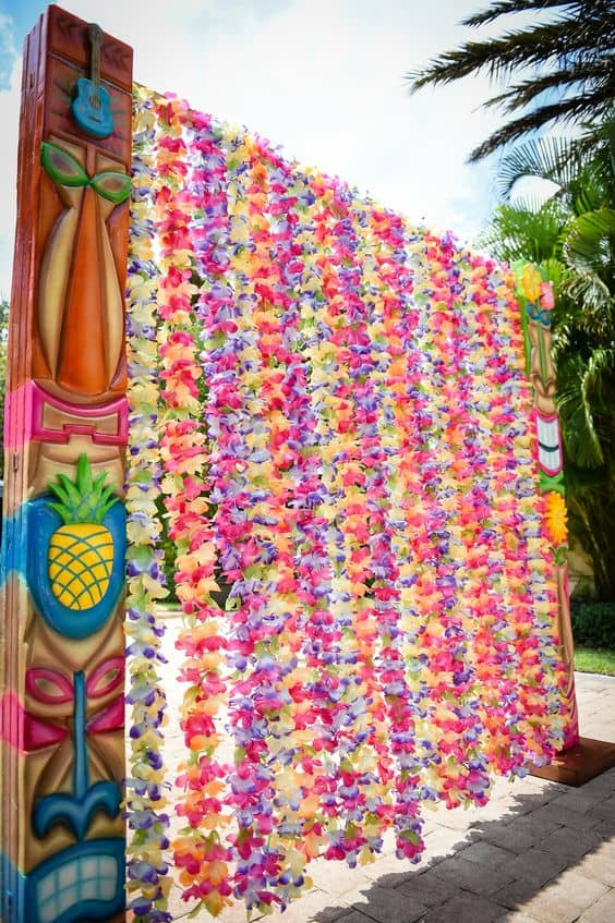 Floral entrance for a Moana party