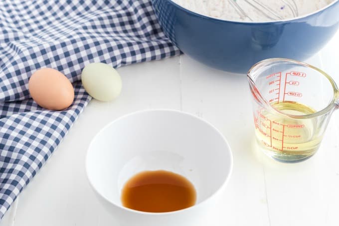 Combine eggs, oil & vanilla
