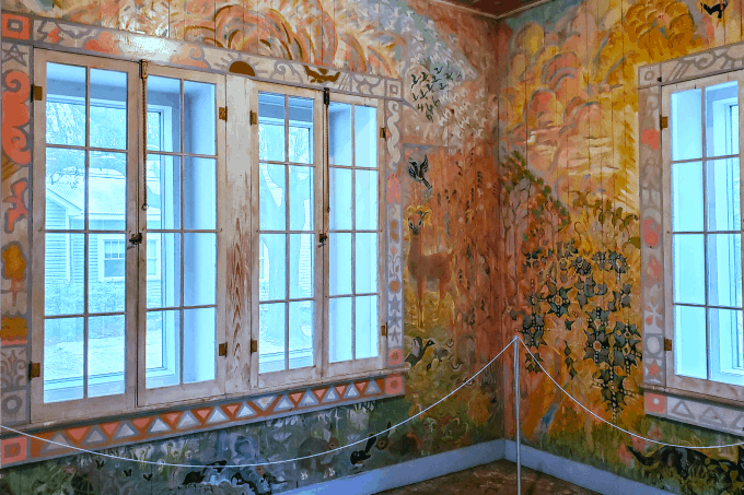 Painted room at the Walter Anderson Museum Of Art 680
