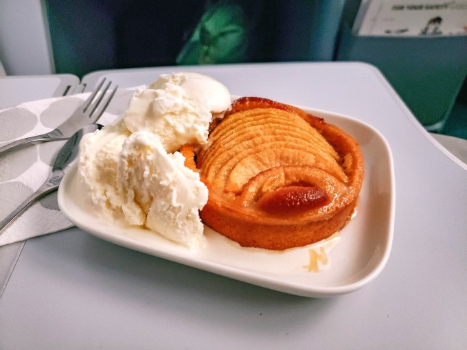 Finnair business class dessert