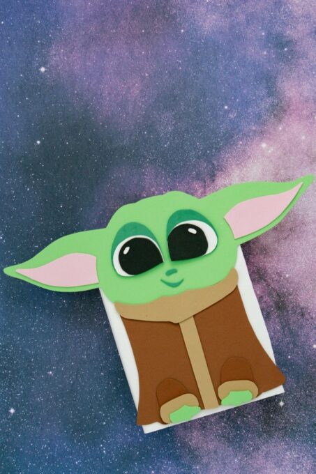 Baby Yoda Valentine Box galaxy background 600