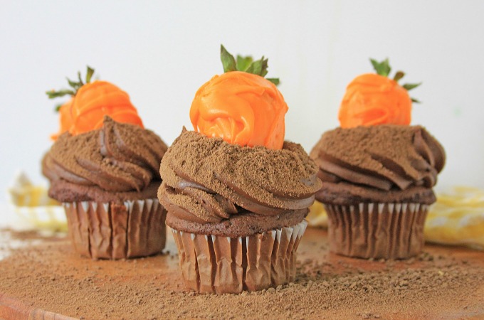 Carrot Patch Easter Cupcakes