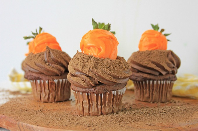 Carrot Patch Easter Cupcakes
