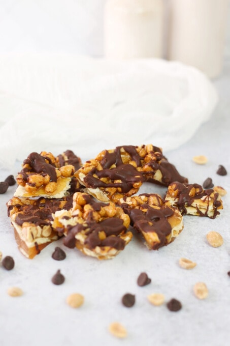 saltine toffee in pieces