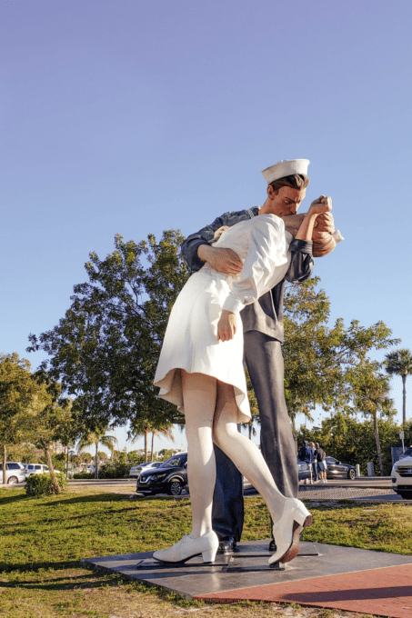 Unconditional Surrender statue in Sarasota Florida