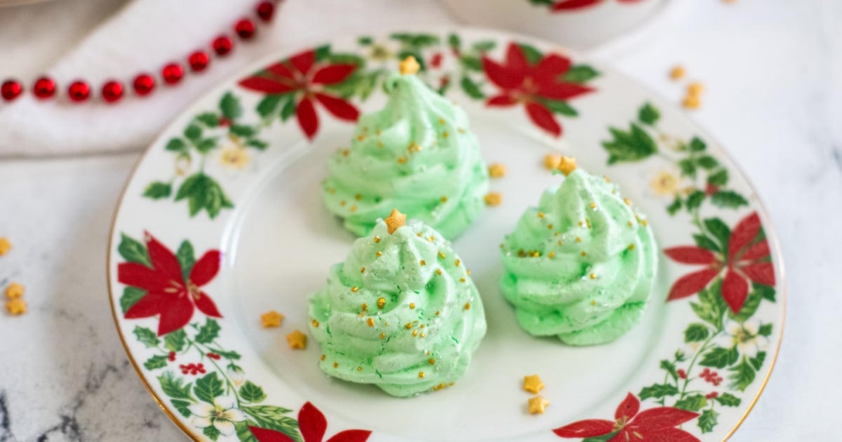 Light & Airy Christmas Tree Meringues