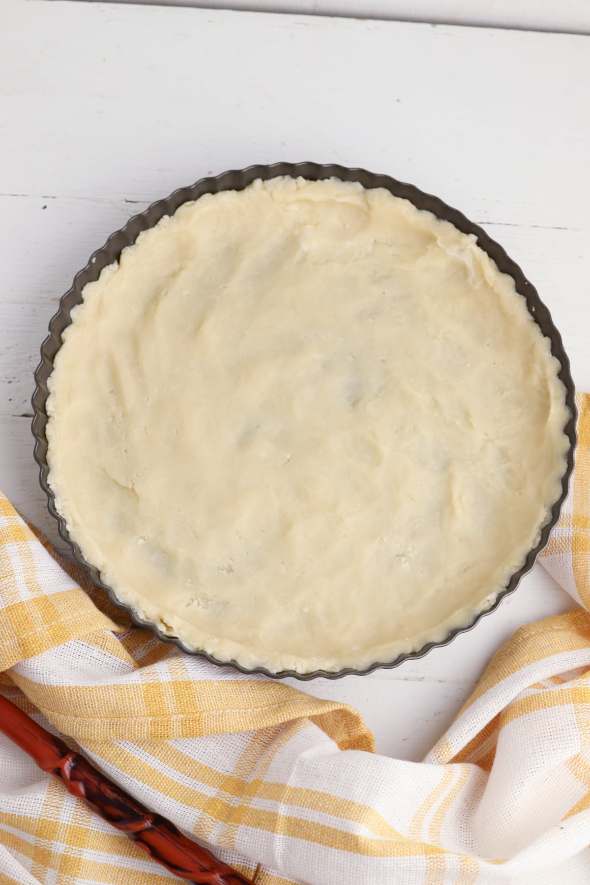 Treacle tart crust in tart pan