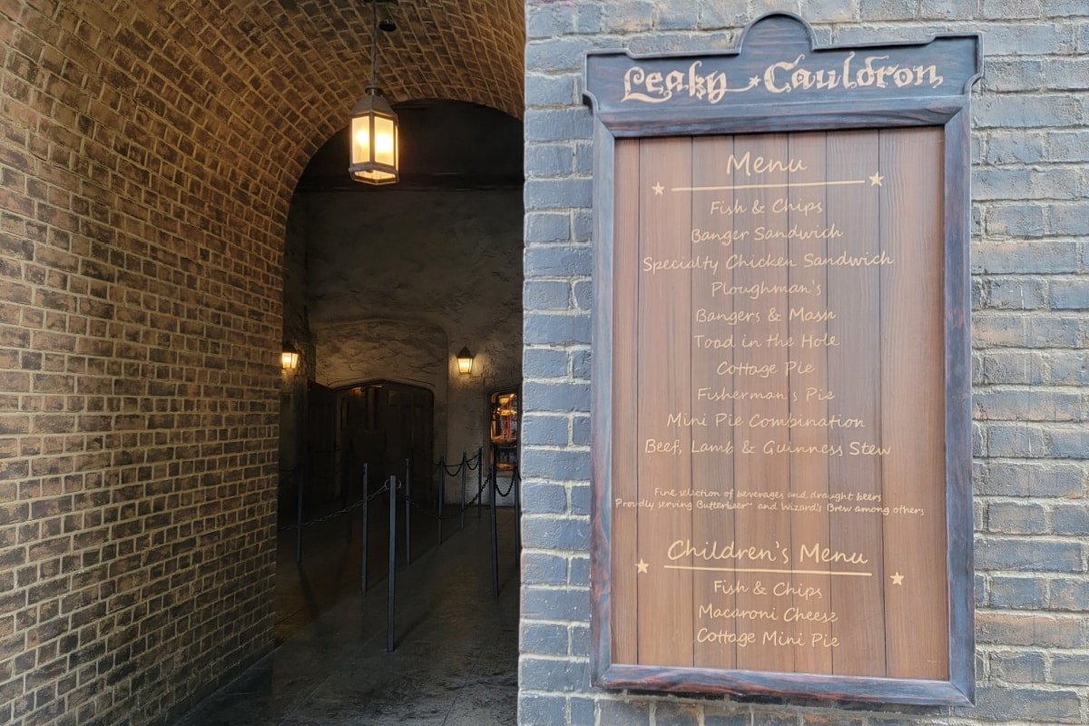 Leaky Cauldron in Diagon Alley