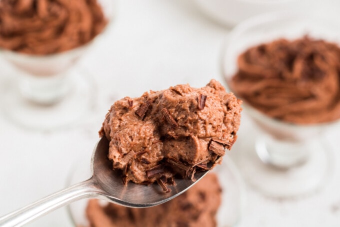 Easy No Bake Chocolate Mousse Recipe - Fun Money Mom