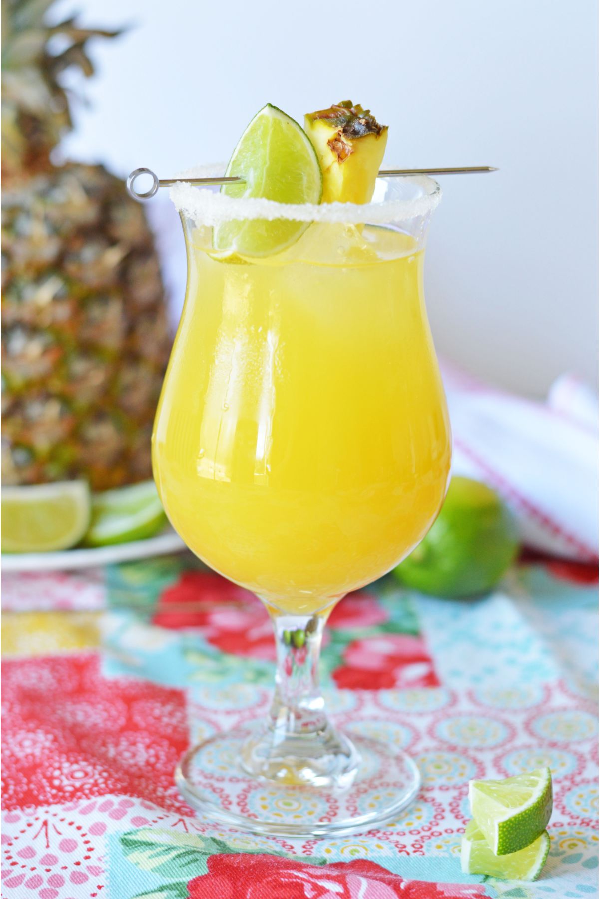 Pineapple margarita recipe with lime and pineapple