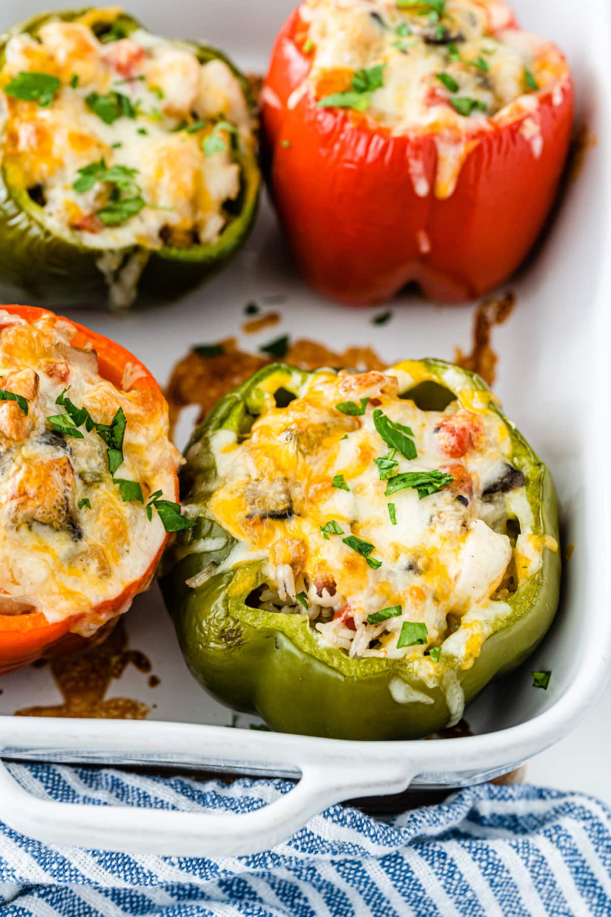 Stuffed green pepper with melted cheese