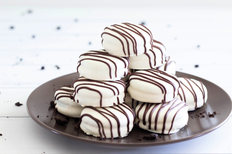 How To Make White Chocolate Covered OREOs