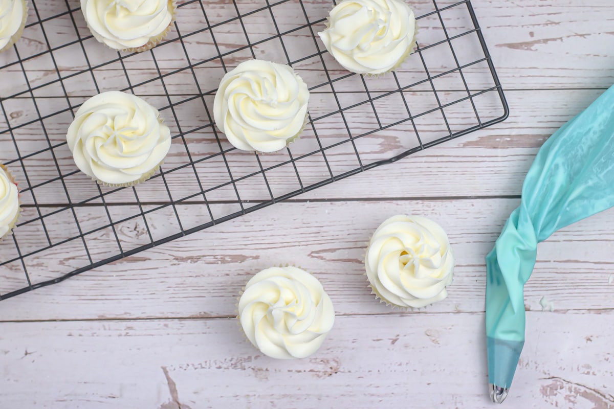 Cupcakes with white icing