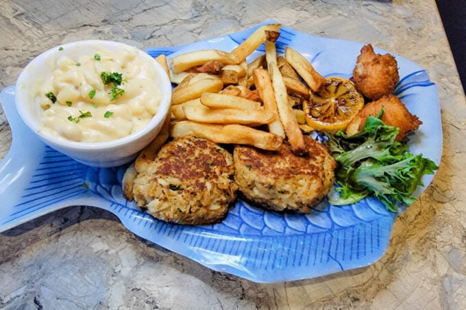 Crabcakes with french fries