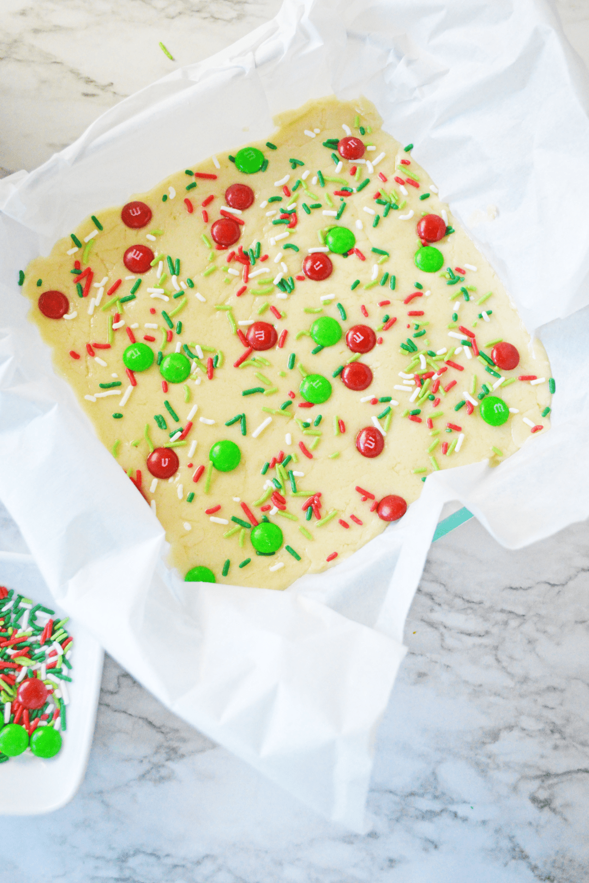 Christmas cookie fudge with candy toppings