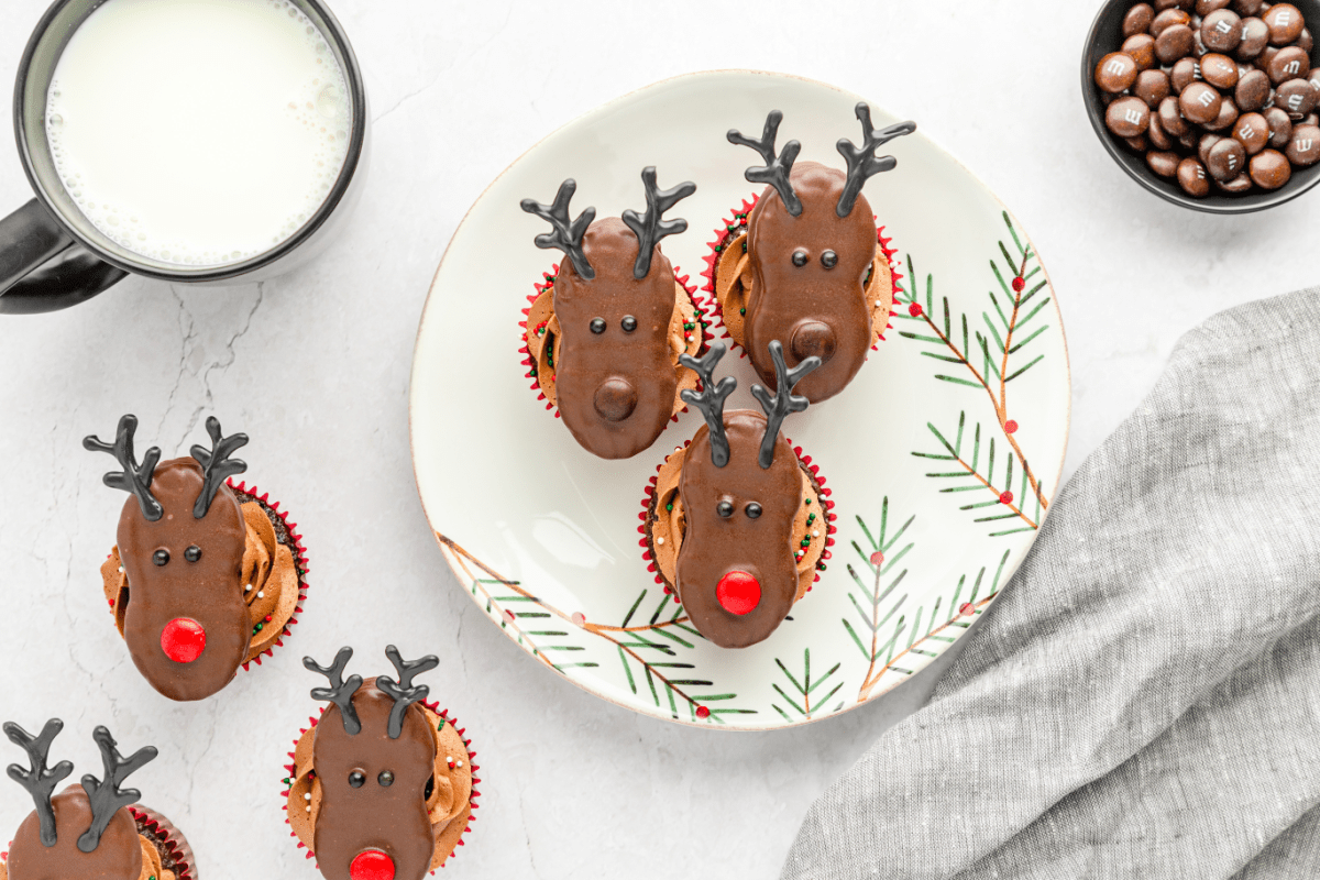 Nutter Butter reindeer cupcakes from above