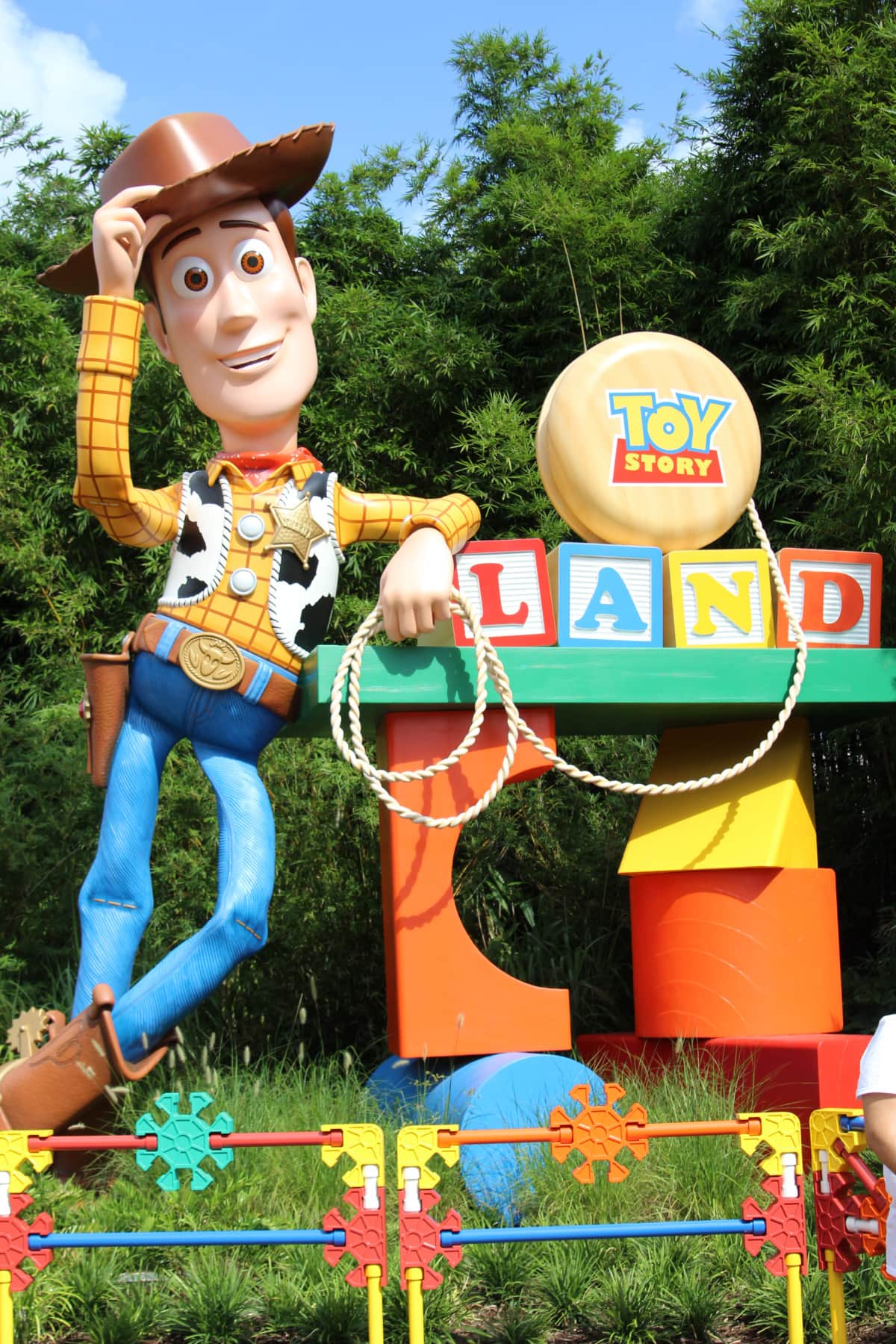 Giant Woody statue at entrance to Toy Story Land
