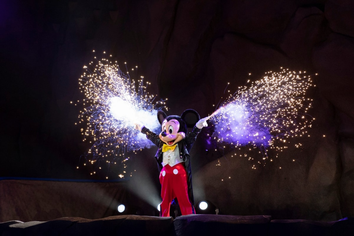 Mickey Mouse In Fantasmic
