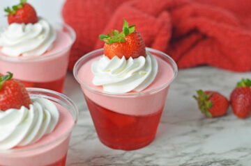 Strawberry Jello Parfait Recipe - Fun Money Mom