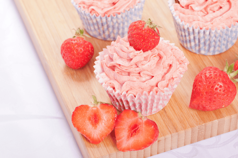 30 of the Best Strawberry Cake Mix Recipes