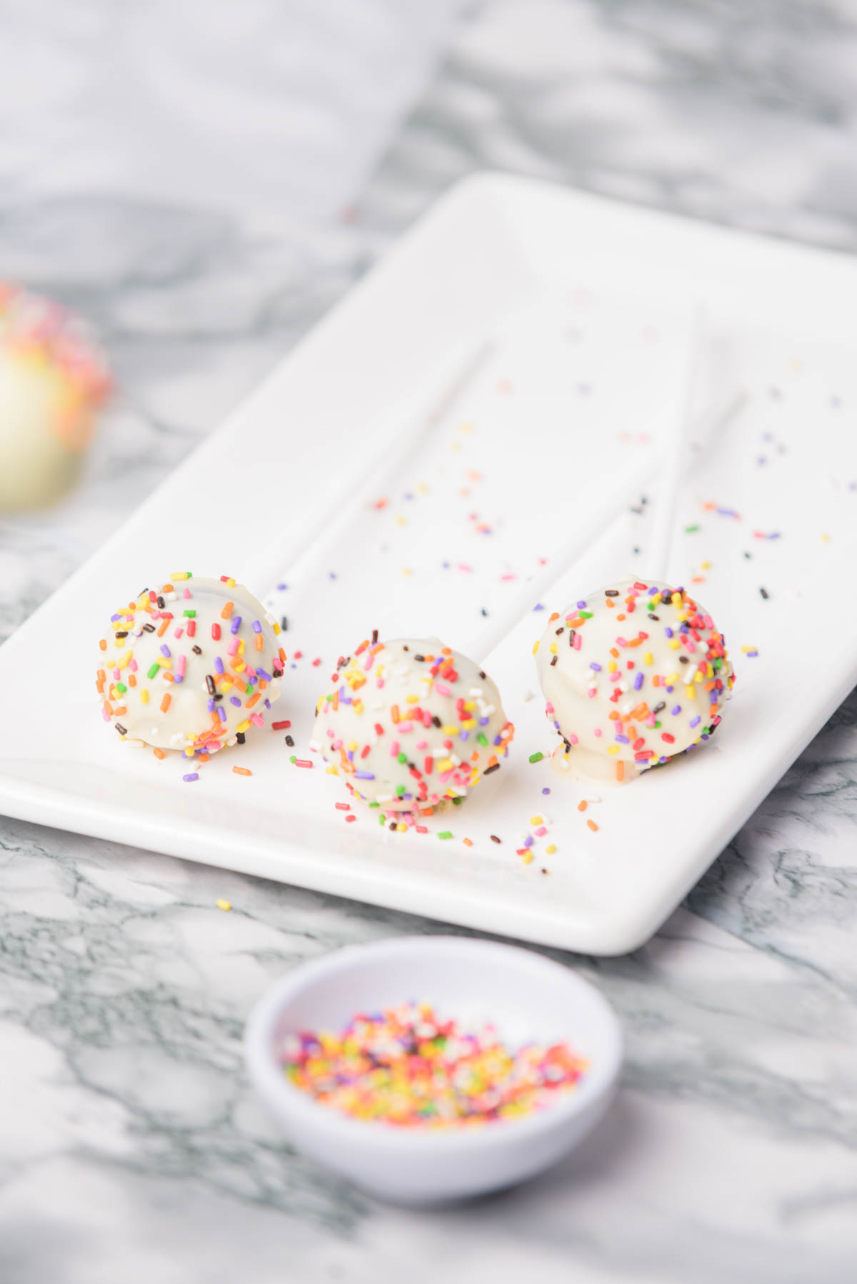 Oreo cake pops with sprinkles