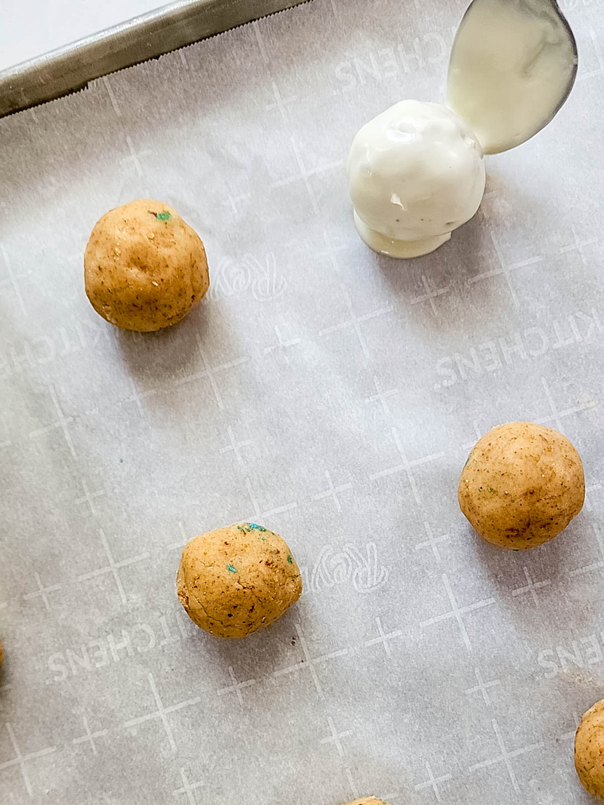 Cake balls on baking sheet