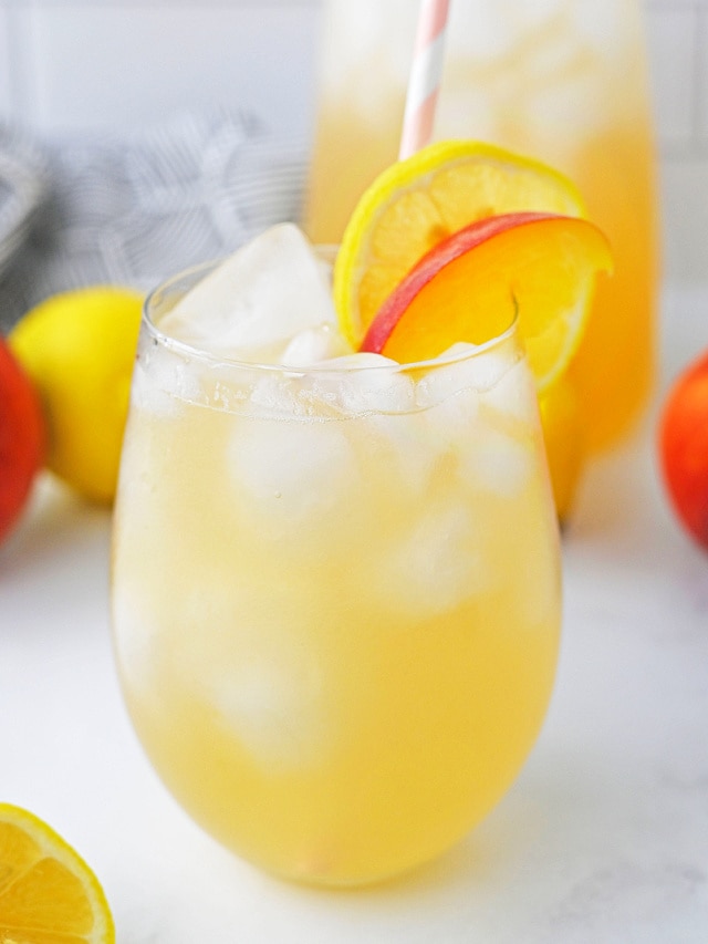 Easy Peach Lemonade Recipe story