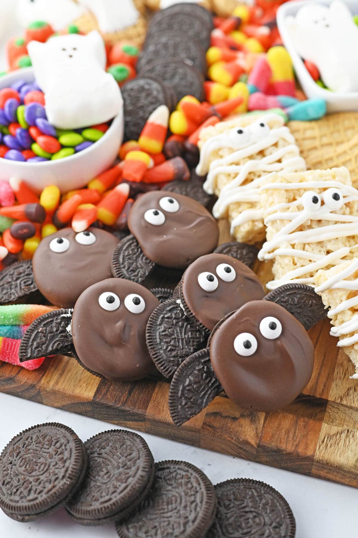 Oreo bats with other Halloween food