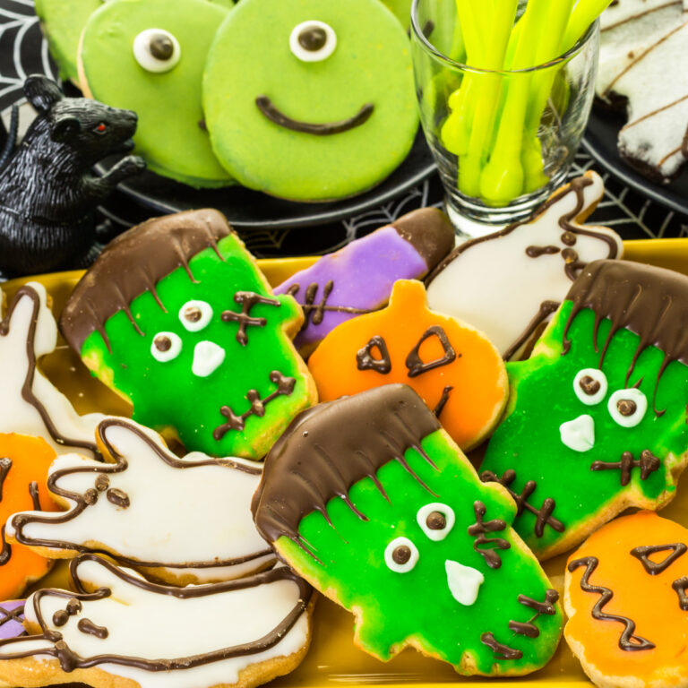 60+ Halloween Treat Ideas For A Party