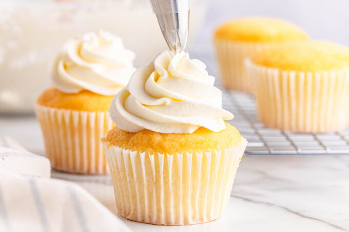 Stabilized Whipped Cream Frosting - Fun Money Mom